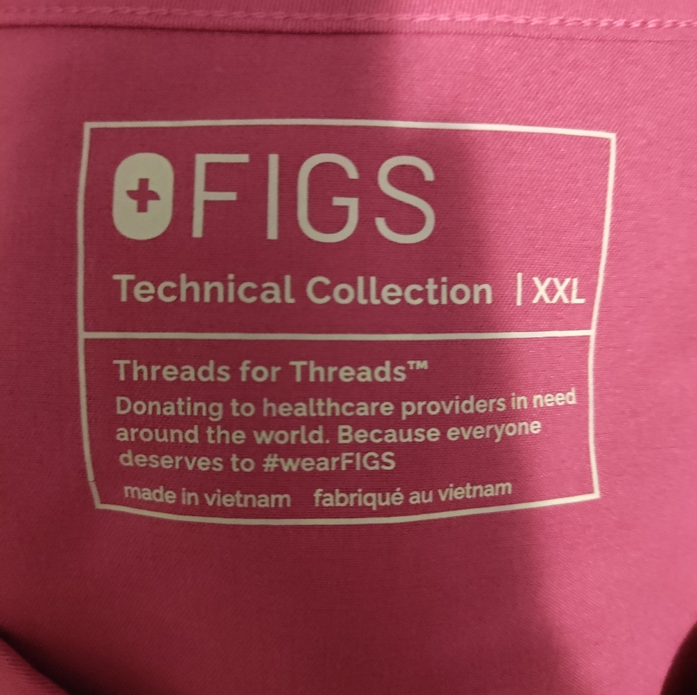 Figs Casma Top Raspberry Sorbet Xxl - image 3